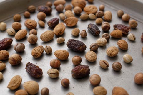 Torréfier les fruits secs : pourquoi et comment en pâtisserie