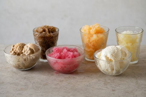 Glaces et granités maison : transformer vos boissons préférées en desserts givrés