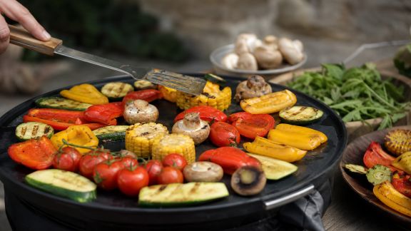 Cuisiner végétarien à la plancha ou au barbecue : alternatives créatives pour l’été