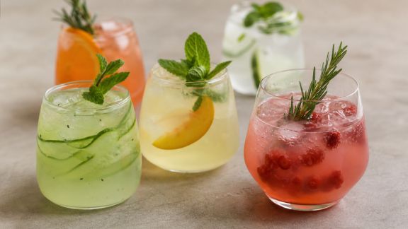Mocktails festifs : comment sublimer vos soirées sans alcool