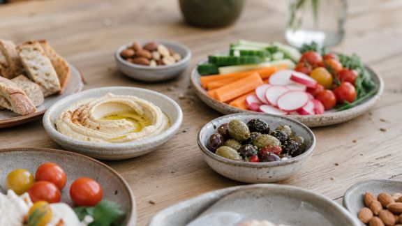 S'organiser pour un apéritif végétarien varié et convivial